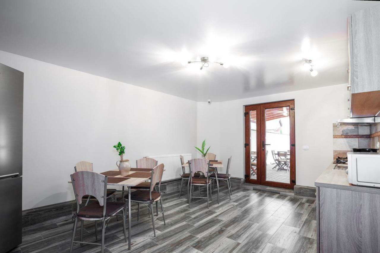 Casa Romeo & Julieta Ξενοδοχείο Haţeg Εξωτερικό φωτογραφία